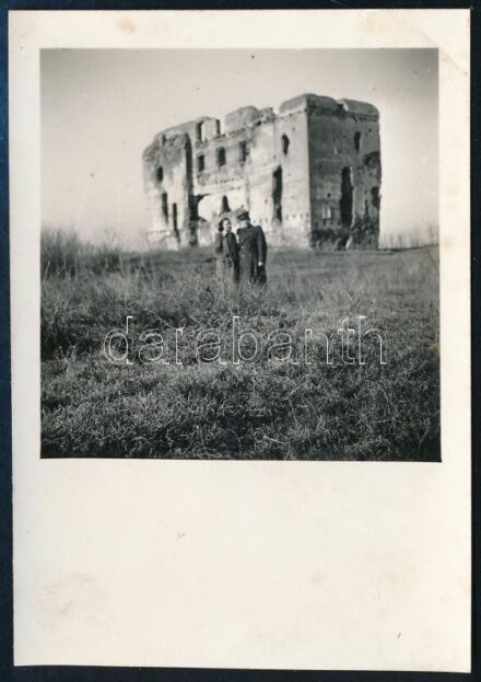 cca 1940 Kisvárda, várrom, fotó, 9×6 cm