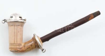 Tajtékpipa ezüst (Ag) szerelékkel. Jelzett, ezüst XIX. sz. Klasszicizáló stílus 7 cm