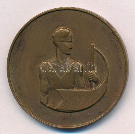 ~1920. 'Műegyetemi Athletikai és Football Club 1897' kétoldalas Br díjérem (40mm) T:1-,2