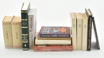 Erdélyi könyvek tételben. 10 mű 13 kötetben: Szabó K. Sándor: Bevonulás Erdélybe 1940, Kövi Pál: Erdélyi lakoma, Moricz Zsigmond Erdély trilógia, Dsida Jenő: Versek, Hankó Vilmos: Székelyföld (reprint), Marczali Henrik: Erdély