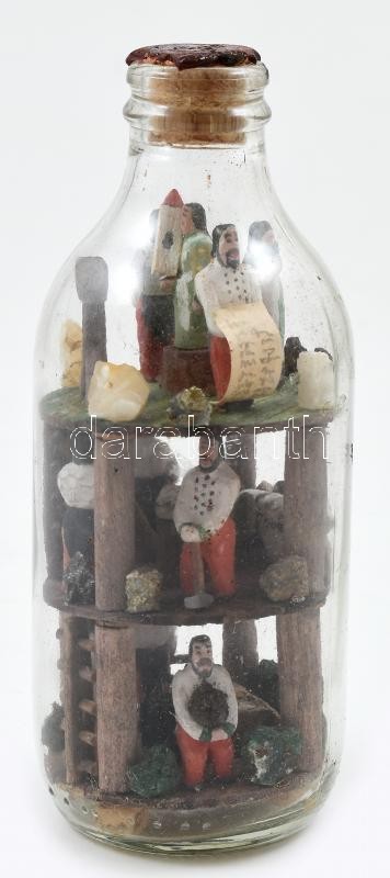 Türelemüveg bányász jelenettel, vallási motívummal, sérült viaszpecséttel lezárva, alján 'Viktor Gy.' jelzéssel, m: 15 cm