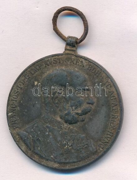 1898. 'Jubileumi Emlékérem a Fegyveres Erő Számára / Signum memoriae (AVSTR)' fém kitüntetés mellszalag nélkül T:2- patina Hungary 1898. 'Commemorative Jubilee Medal for the Armed Forces' metal decoration without ribbon C:VF patina NMK