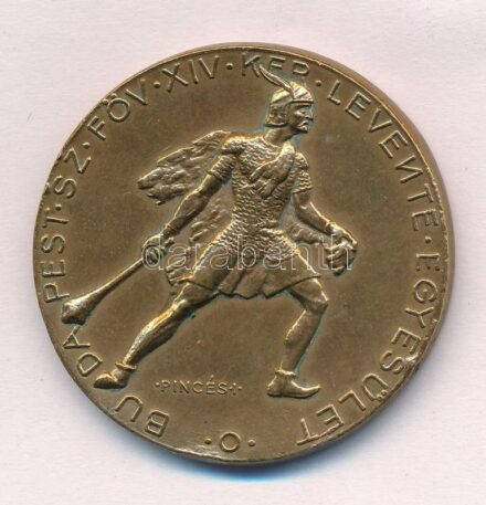 Pincés Puder István (1907-) ~1930. 'Budapest Székesfőváros XIV. Kerületi Levente Egyesület' kétoldalas bronz emlékérem (40mm) T:1-,2 patina, ph, hátoldalán kis repedés