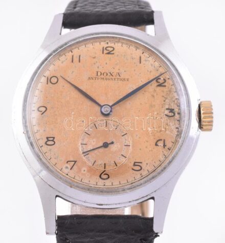 cca 1940-1950 Doxa mechanikus férfi karóra, másodpercmutatós, kissé kopottas számlappal, fém tokkal, új bőr szíjjal, működik, d: 35 mm