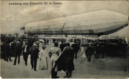 1909 Landung von Zeppelin III in Essen / German airship lands in Essen (EM)