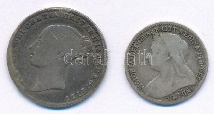 Nagy-Britannia 1867. 6p Ag 'Viktória' + 1899. 3p Ag 'Viktória' T:3 patina, ph Great Britain 1867. 6 Pence Ag 'Victoria' + 1899. 3 Pence Ag 'Victoria' C:F patina, edge error Krause KM#751, #777