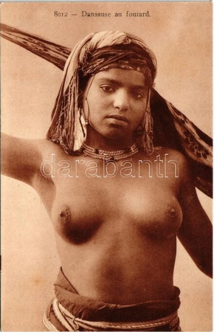 Danseuse au foulard / half-naked scarf dancer