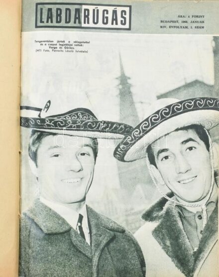 1968 Labdarúgás XIV. évf. 1-12. sz. Gazdag képanyaggal illusztrált. Benne a kor híreivel, közte az olimpiával, ahol a magyar csapat aranyérmet nyert. Félvászon-kötésben.
