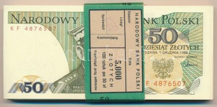 Lengyelország 1988. 50Zl (77x) eredeti kötegelővel, közte sorszámkövetők T:I,I- Poland 1988. 50 Zlotych (77x) with original wrapper, with some consecutive serials C:UNC,AU