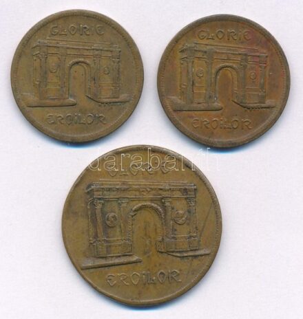 Románia 1935. 10L sárgaréz 'Diadalív' (2x) hozzájárulási bárca + 20L sárgaréz 'Diadalív' hozzájárulási bárca T:2,2- patina, ph. Romania 1935. 10 Lei brass 'Arcul de Triumf' (2x) token of contribution + 20 Lei brass 'Arcul de Triumf'