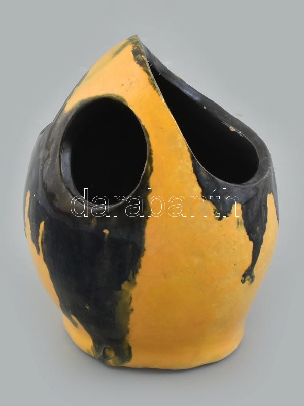 GI jelzéssel: retró váza, kerámia, apró mázlepattanással, m: 13 cm