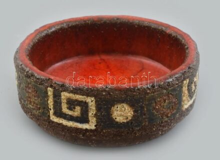 DT jelzéssel: retró tálka, kerámia, hibátlan, m: 10,5 cm