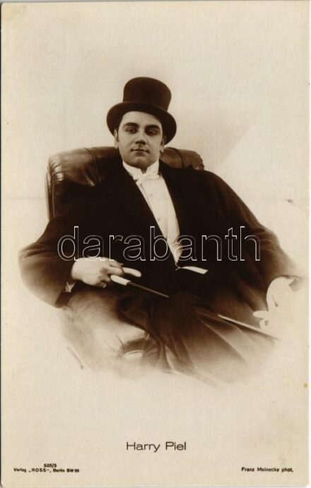 Harry Piel. Franz Meinecke phot.
