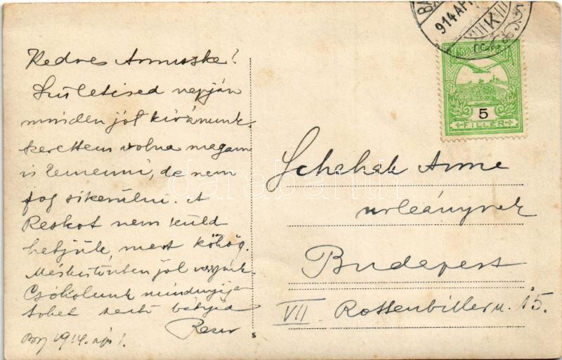 1914 Magyar település, tyúkokat etető nő. photo - Image 2