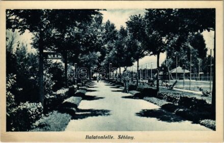 Balatonlelle, Sétány, teniszpálya (EK)