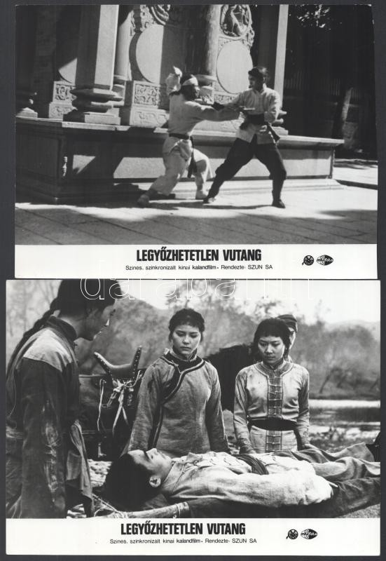 cca 1983 ,,Legyőzhetetlen Vutang' című kínai film jelenetei és szereplői, 11 db vintage produkciós filmfotó, ezüst zselatinos fotópapíron, a használatból eredő (esetleges) kisebb hibákkal, 18x24 cm - Image 2