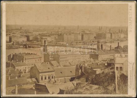 cca 1880 Budapest, Lánchíd a budai oldalról, keményhátú fotó Weinwurm műterméből, felületén piros ceruzás firkálás nyomával, 20,5×29 cm