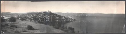 Vadas Ernő (1899-1962): Tihany, 3 részből összerakott panorámafotó, hátoldalon feliratozva, felületén törésnyomok, 8×32 cm
