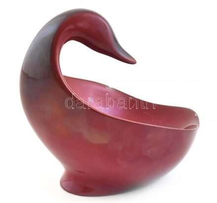 Fekete János (1929-1999) - Zsolnay, figurális dísztálka, jelzett, 1960 körül, apró lepattanásokkal, karcokkal, m: 14 cm