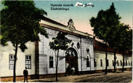 1938 Érsekújvár, Nové Zámky; Tüzérlaktanya / Vojanske kasarne / artillery barracks + '1938 Érsekújvár visszatért' So. Stpl. (EK)