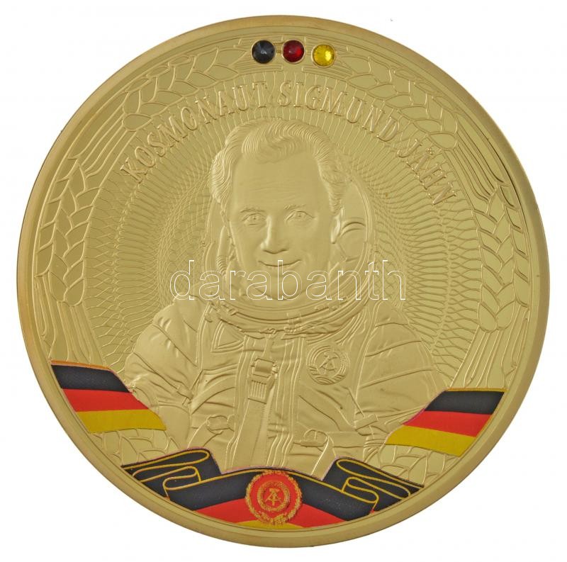 DN 'Sigmund Jähn kozmonauta / Német Demokratikus Köztársaság 1949-1990' kétoldalas, aranyozott emlékérem multicolor rátéttel (70mm) T:PP ND 'Kosmonaut Sigmund Jähn / German Democratic Republic 1949-1990' two-sided, gilt medallion with