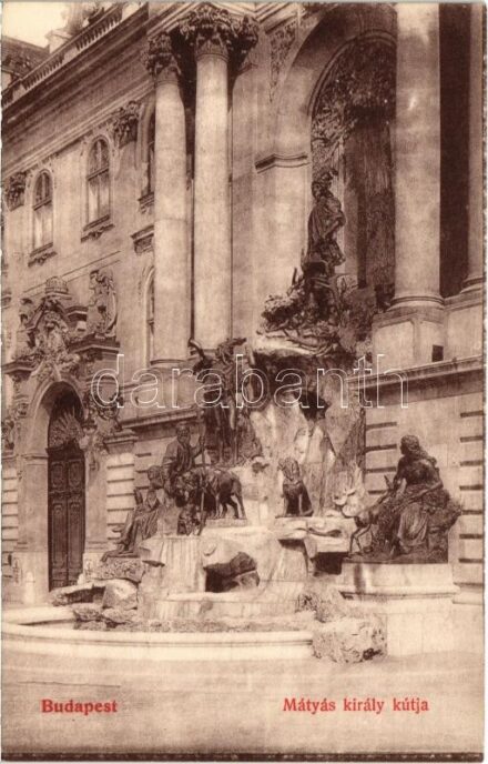 Budapest I. Mátyás király kútja a királyi várpalotában. Hátoldalon sorsjegy