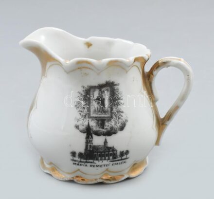 Máriaremetei emlék tejkiöntő, porcelán, kopott, jelzett, m: 6,5cm