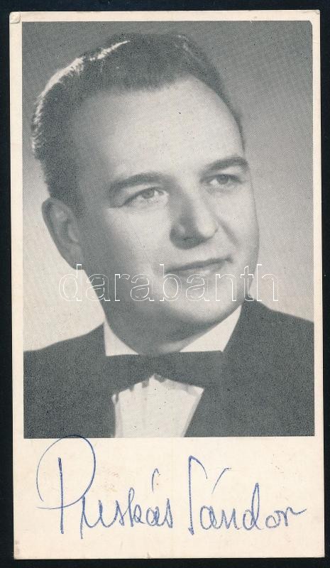 Puskás Sándor (1917-1991) nótaénekes autográf aláírása őt ábrázoló fotón