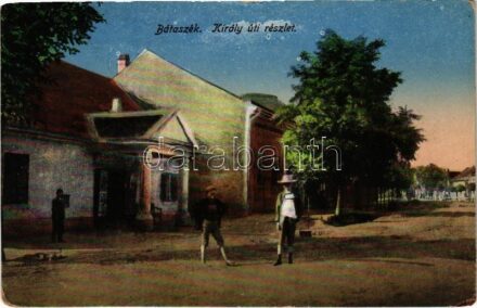 1918 Bátaszék, Király úti részlet. Krammer S. kiadása (kopott sarkak / worn corners)