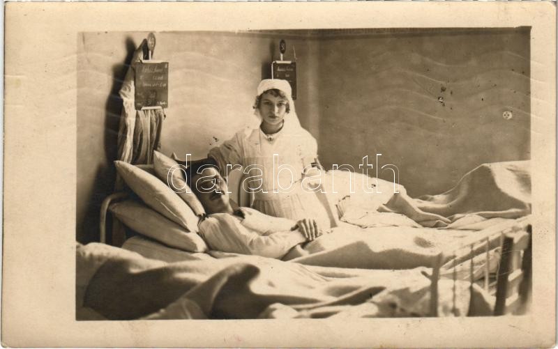 1914 Sebesült osztrák-magyar katona Vöröskeresztes ápolónővel / WWI Austro-Hungarian K.u.K. military, injured soldier with Red Cross nurse. Frussa Ede (Budapest) photo + 'Katonai ápolási ügy Militärpflege'