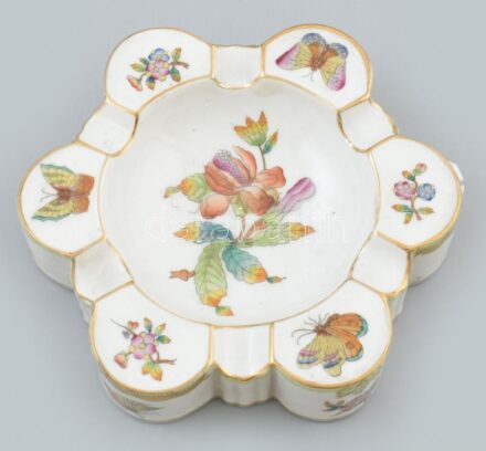 Herendi Viktória mintás porcelán hamutál Kézzel festett, jelzett, kopott, d: 15 cm