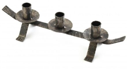 Kovácsoltvas gyertyatartó 33 cm