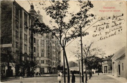 1915 Budapest II. Margit körút, üzlet, Ehrling K. reklám a falon. Kapható a Margit körút 60. szám alatti dohánytőzsdében