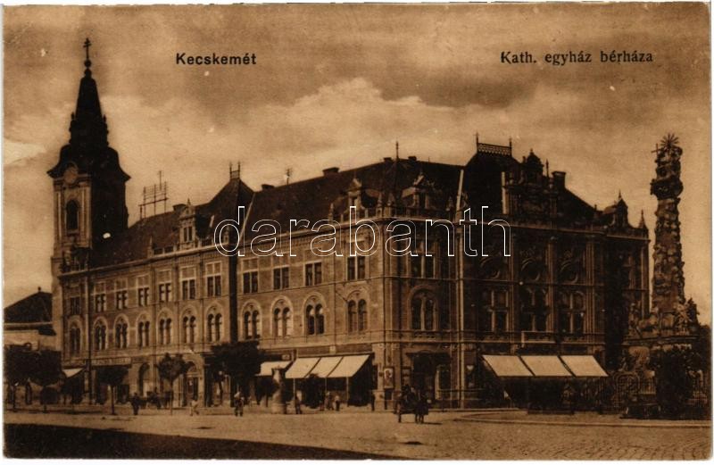 1930 Kecskemét, Katholikus egyház bérháza, Szentháromság szobor, üzletek. Vasúti levelezőlapárusítás 342. (Rb)