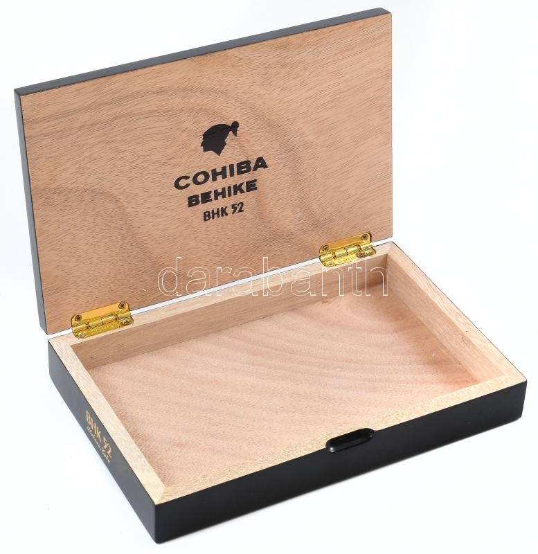 Cohiba Behike szivardoboz, lakkozott fa, jelzett: Cuba, minimális kopásokkal, 15x23cm - Image 2