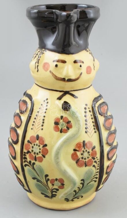 Karcagi Miska kancsó. Mázas kerámia, kézzel festett, jelzés nélkül, kisebb mázrepedésekkel, m: 24 cm