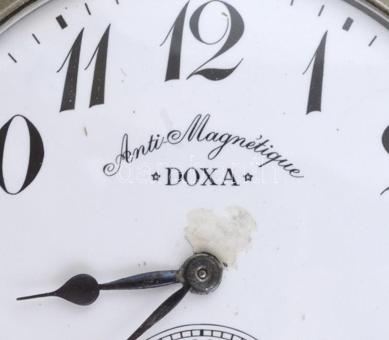 Doxa nagy méretű zsebóra, vadász motívummal. Sérült számlappal, működő, jó állapotban d: 70 mm - Image 2