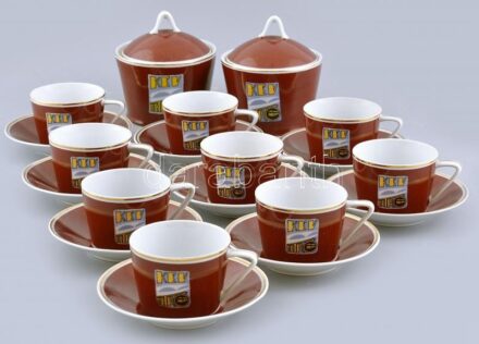 Hollóházi KÉV Metro retro porcelán mokkás csészék és cukordobozok. 9 db csésze, 9 alj, két cukordoboz. Matricás, jelzett, minimális kopással