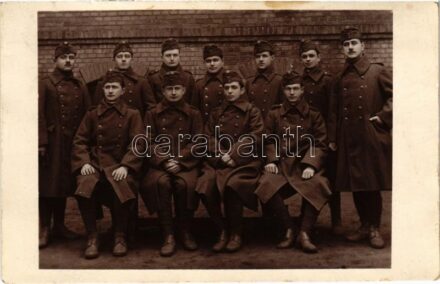 Magyar katonák csoportja / Hungarian military, group of soldiers. photo (fl)