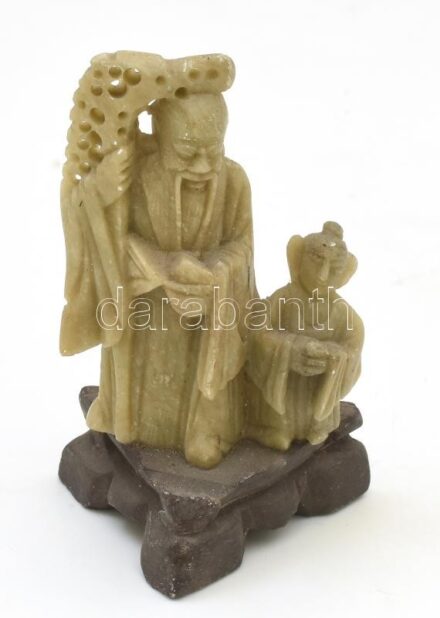 Kínai figura, faragott zsírkő, kopásnyomokkal, m: 10 cm