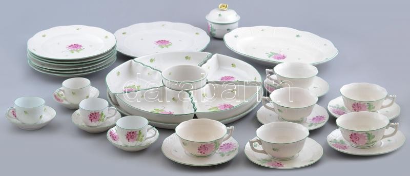 Herendi Tertia 61 darabos étkészlet, mokkás, teás, mártásos, vegyesen, hiányokkal. Rózsákon csorbák. Jelzett. - Image 2