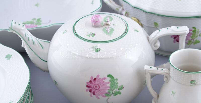 Herendi Tertia 61 darabos étkészlet, mokkás, teás, mártásos, vegyesen, hiányokkal. Rózsákon csorbák. Jelzett. - Image 4