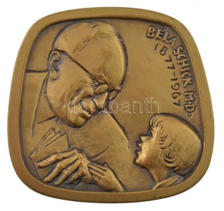 Amerikai Egyesült Államok 1990. 'Dr. Schick Béla 1877-1967 / A világot a gyermekek lélegzete tartja életben - A Talmudból' kétoldalas bronz emlékplakett, peremén 'Magnes Museum, Maco' jelzéssel és '237' sorszámmal. Szign.: Gerta Wiener