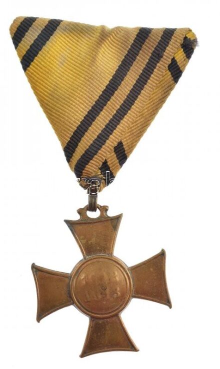 1913. 'Mozgósítási Kereszt / 1912-1913-as Emlékkereszt' bronz kitüntetés, eredeti mellszalagon T:3 Hungary 1913. 'Commemorative Cross, 1912-1913' bronze decoration with original ribbon C:F NMK 275.