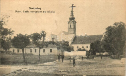 Szécsény, Római katolikus templom és iskola
