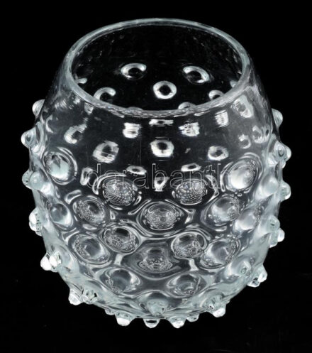 Bütykös váza. Parád, cca 19. sz., jelzés nélkül, m: 13 cm /// Knobbed Vase. Parád, circa 19th century, unmarked. Height: 13 cm