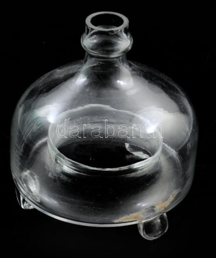 Légyfogó. Parád, cca 19. sz. első fele, színtelen hutaüveg, d: 13 cm, m: 14 cm /// Fly trap. Parád, circa first half of the 19th century, colorless forest glass, diameter: 13 cm, height: 14 cm