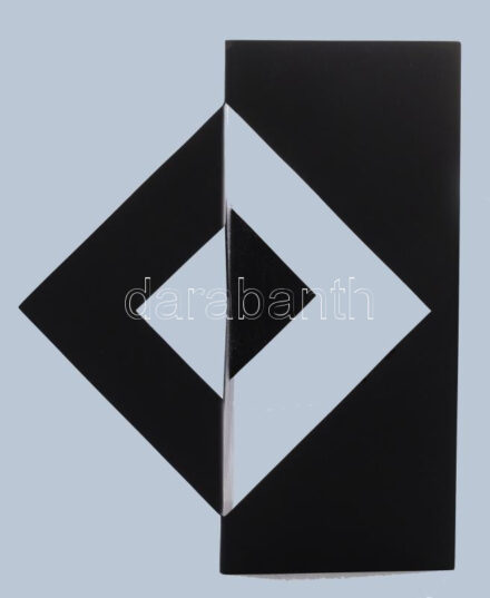 Fajó János (1937-2018): Sík szobor II. 1969, festett alumínium objekt, 40x19x37 cm, minimális kopással. A Fajó Foundation igazolásával.