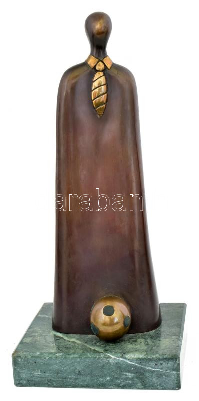 ef. Zámbó István (1950-): Beszéd a gyermekkorról. Részben patinázott bronz, márvány talapzaton, jelzett, m: 28 cm