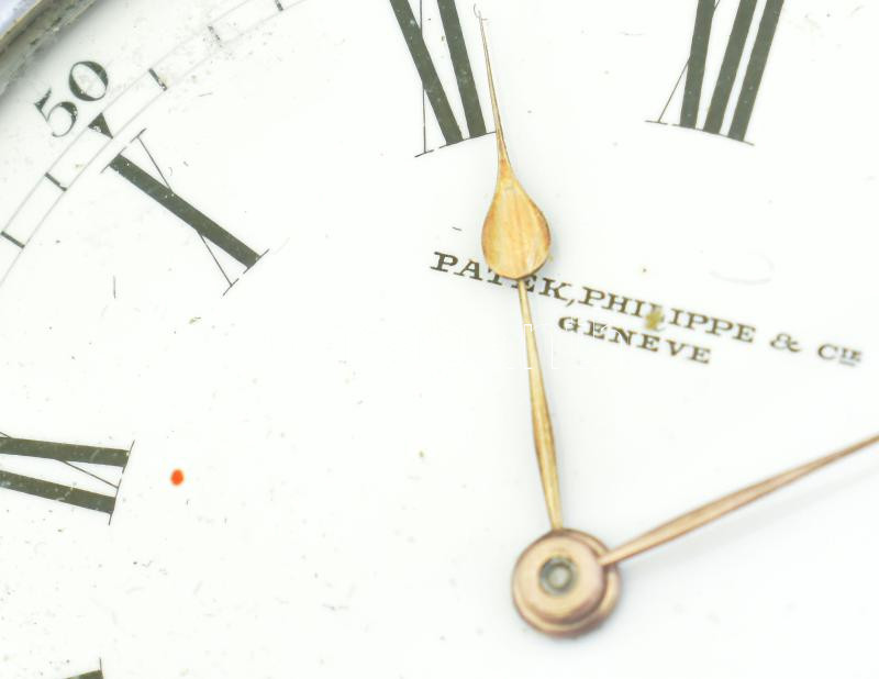 Patek Philippe nyitott zsebóra. Jelzett számlap, jelzett szerkezet, szerkezetszám: 144541 Későbbi fém tokban. Működő, jó állapotban. d: 50 mm. / Patek Philippe open pocket watch marked dial, marked movement, movement number: 144541. In later metal case. Working, in good condition. d: 50 - Image 2